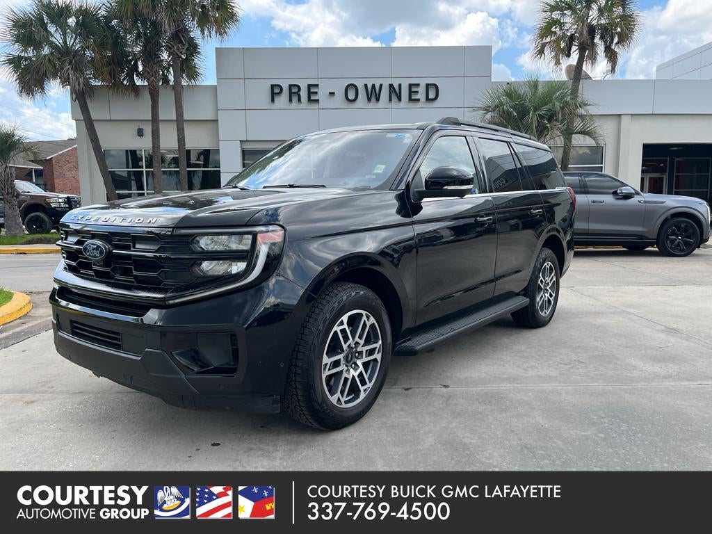 2025 Ford Expedition Active in Black — front three-quarter view