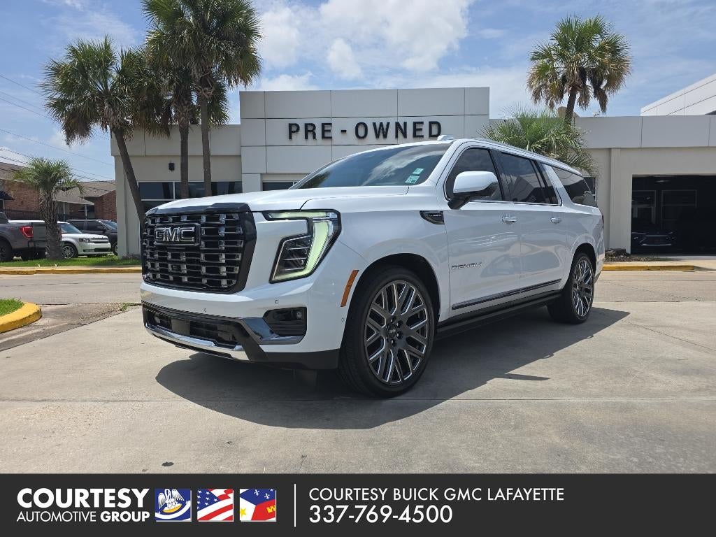 2026 GMC Yukon XL Denali Ultimate in Glacier White Tricoat — front three-quarter view