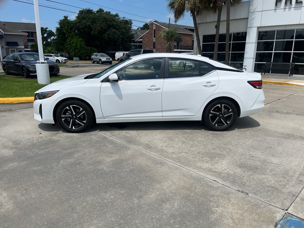 2025 Nissan Sentra — side profile view