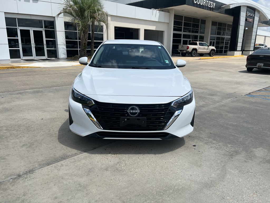 2025 Nissan Sentra — detail view