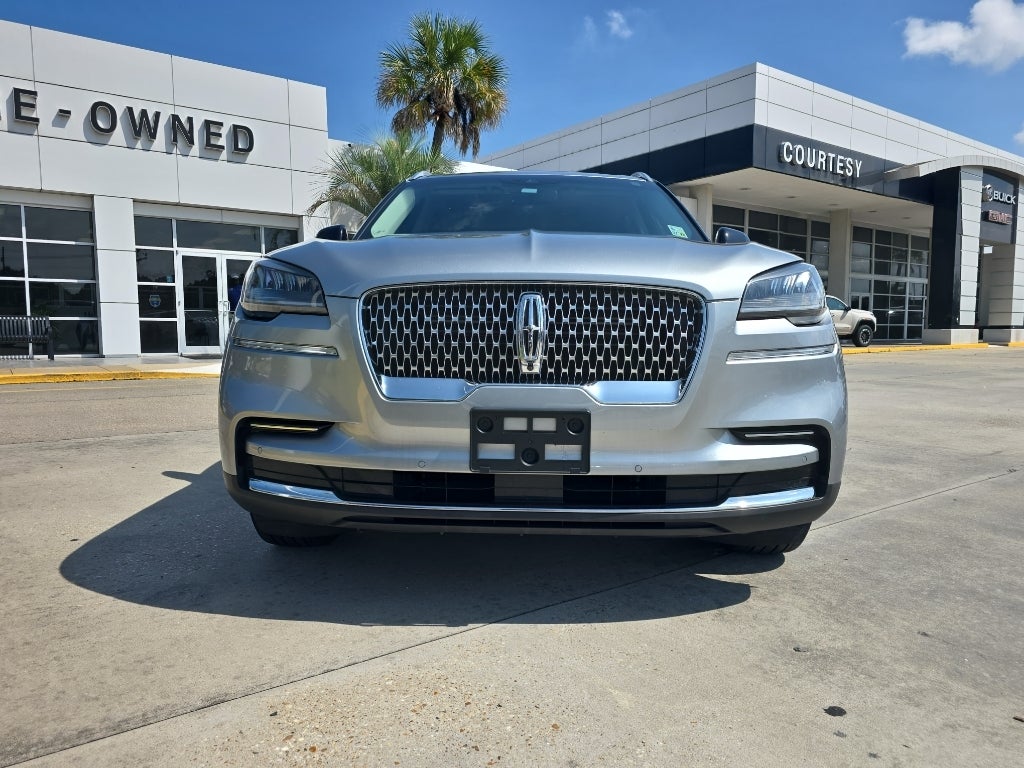 2024 Lincoln Aviator — detail view
