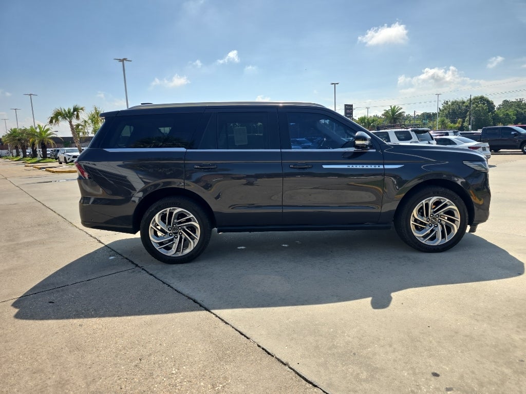 2025 Lincoln Navigator — interior view