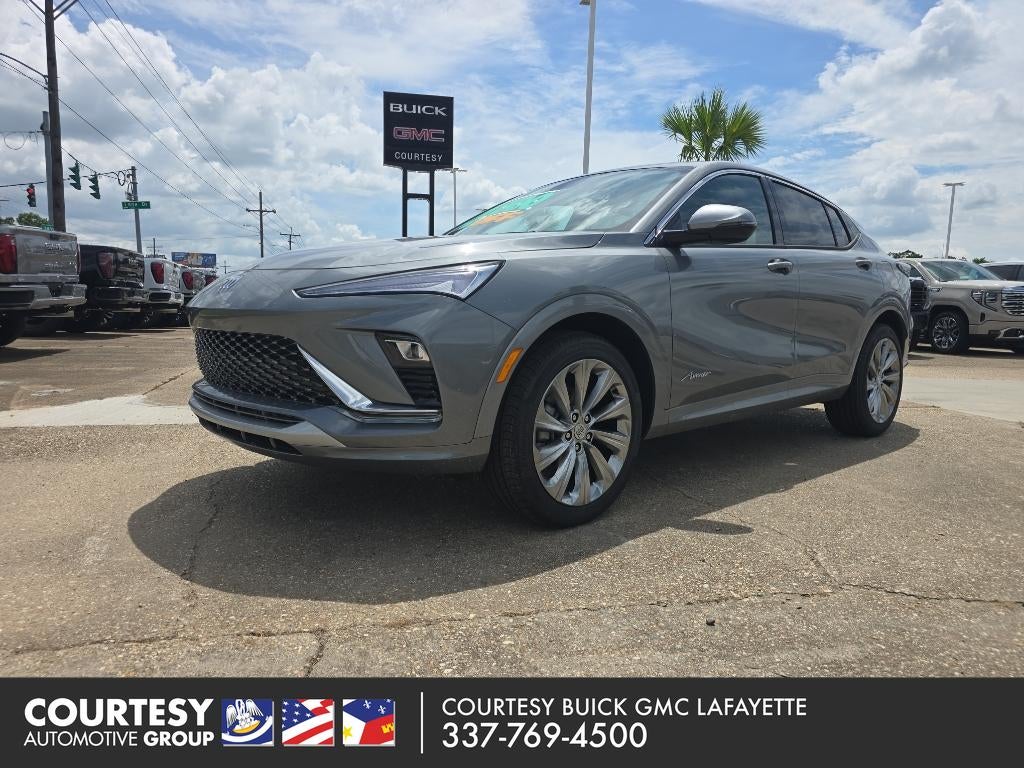 2026 Buick Envista Avenir in Moonstone Gray Metallic — front three-quarter view
